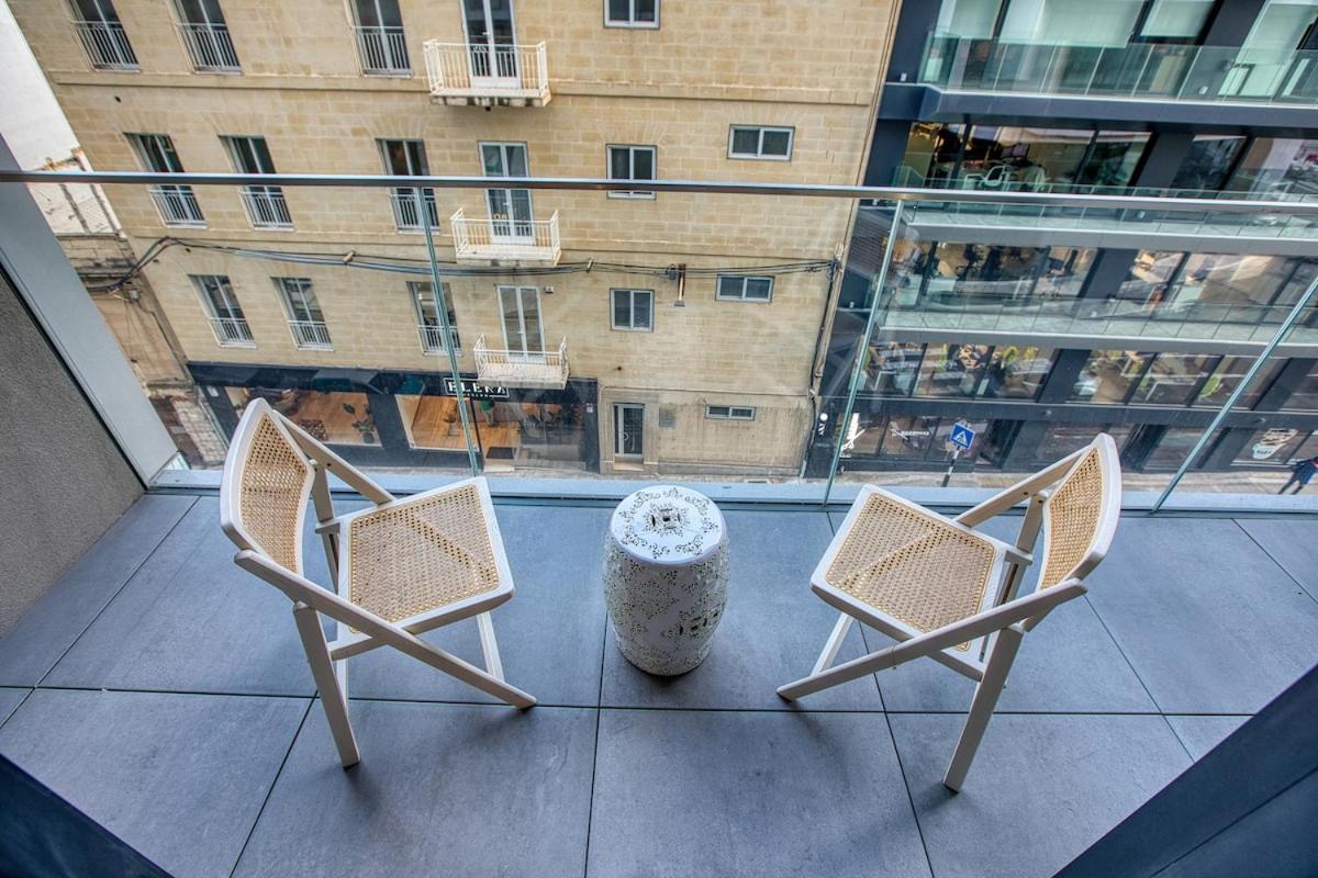Stunning In The Iconic Mercury Tower